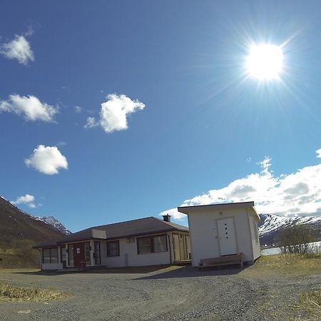 Вилла Lyngen Fjordcamp Nord-Lenangen Экстерьер фото