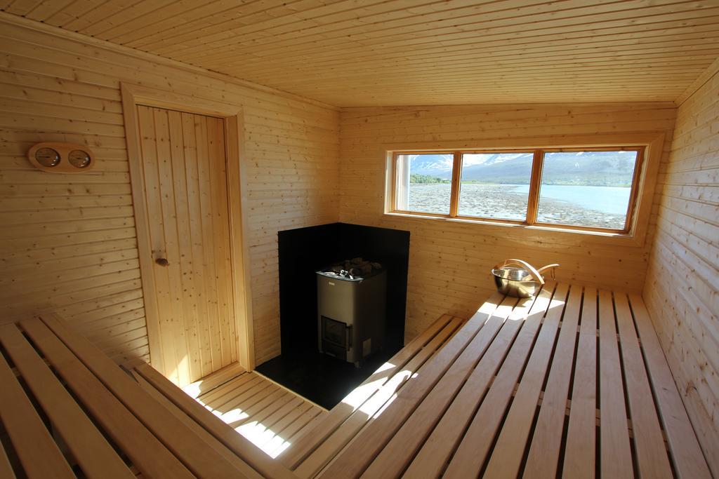 Вилла Lyngen Fjordcamp Nord-Lenangen Номер фото