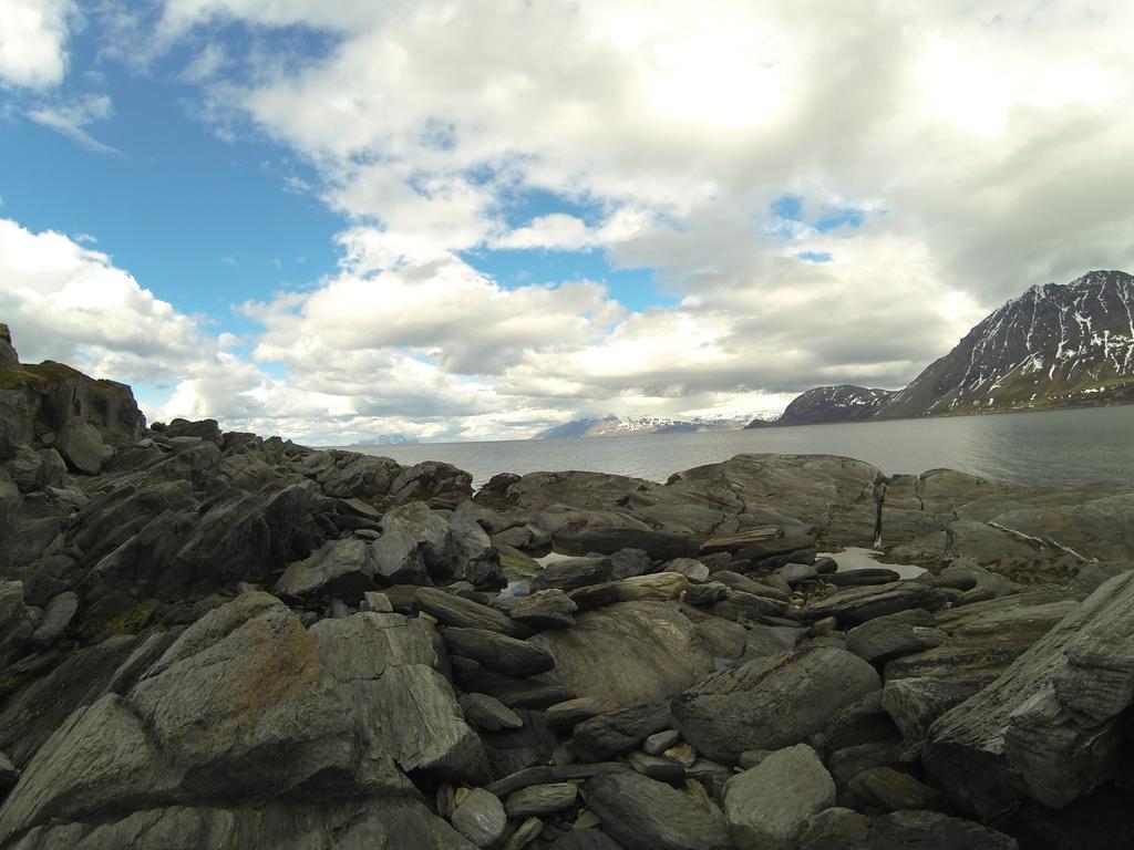Вилла Lyngen Fjordcamp Nord-Lenangen Экстерьер фото
