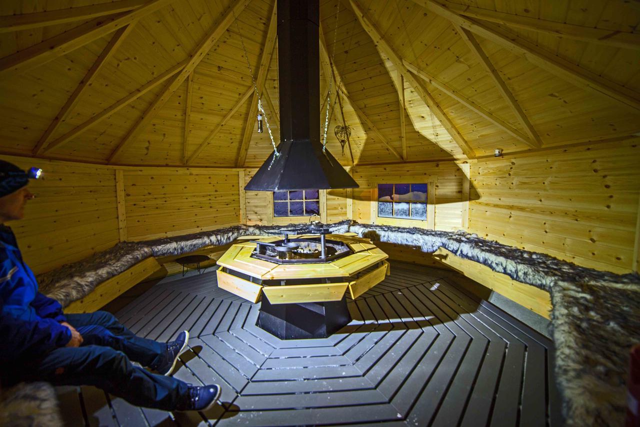 Вилла Lyngen Fjordcamp Nord-Lenangen Экстерьер фото